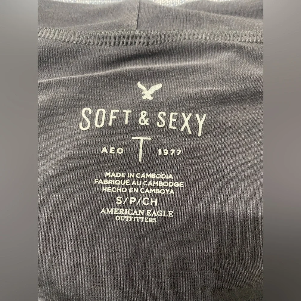 American Eagle Soft & Sexy Top Keyhole Cutout Front Long Sleeve Gray Size Small - Picture 5 of 6
